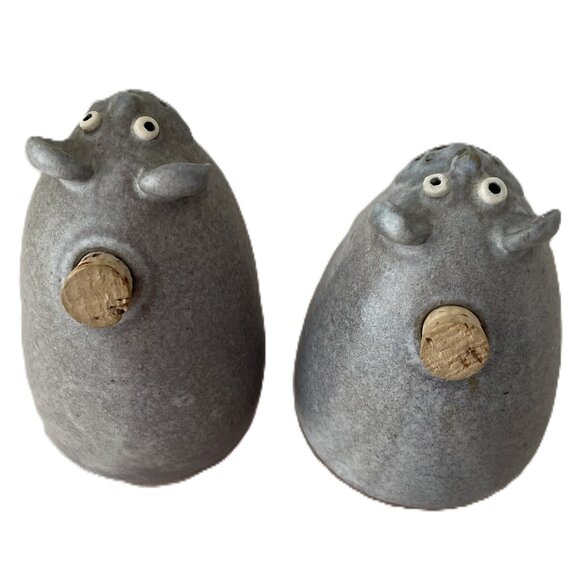 Ceramic Mouse Salt and Pepper Shakers 1996 - Picture 2 of 4